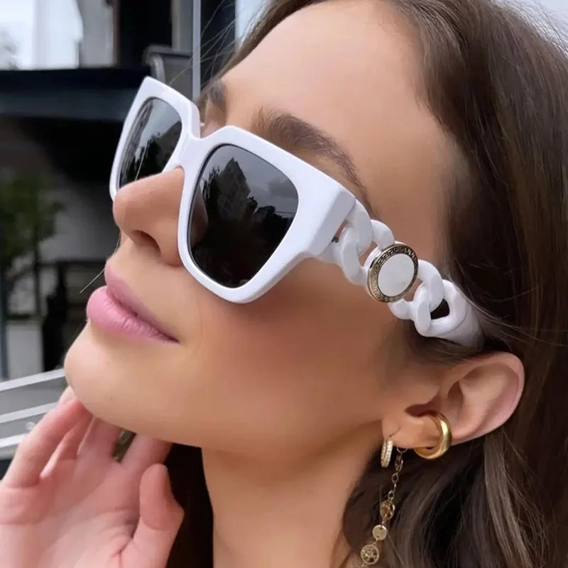 

New Arrival Personality Women Sunglasses with Fashion Luxury Brand Design for Small Sexy Cat Frame Shape and Multicolor Choice
