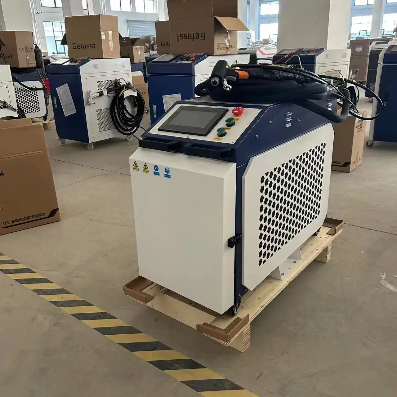 Лазерное мини-сварочное оборудование ручной сварочный аппарат для очистки