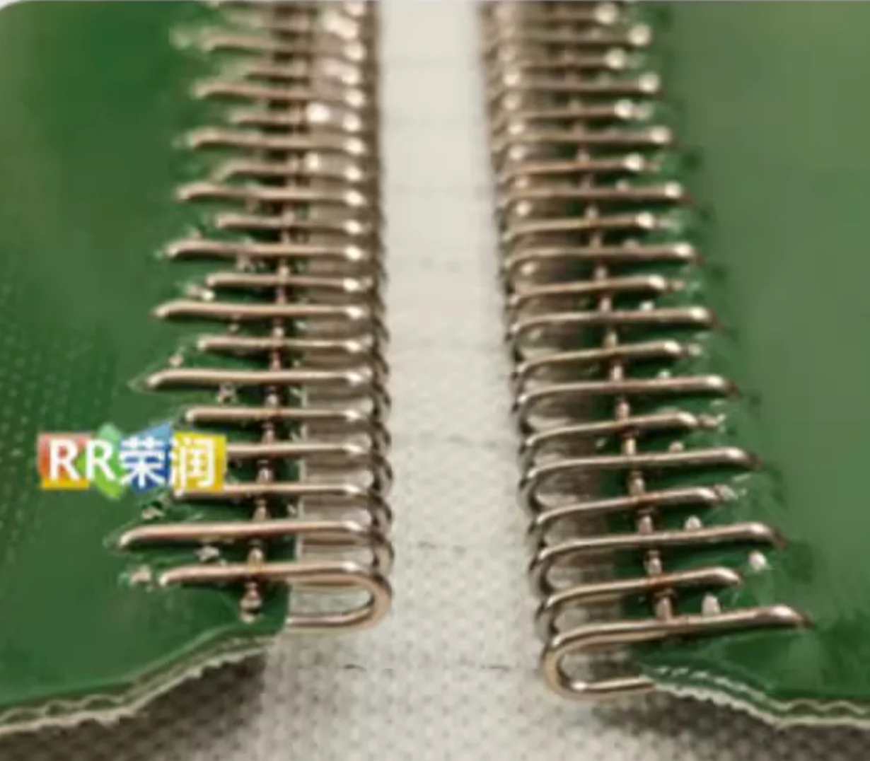 

3sets width:200mm Round buckle Convenient installation and disassembly
