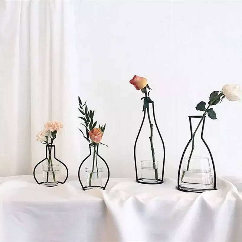 

Retro Iron Line Table Flowers Vase Pot Ornament Metal Plant Holder Nordic Styles Flower Vase Home Garden Decorations Wedding
