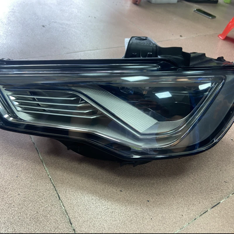 

headlight for applicable to disassembly of Audi A3 S3 RS3 original headlamp assembly headlight LED daytime running light