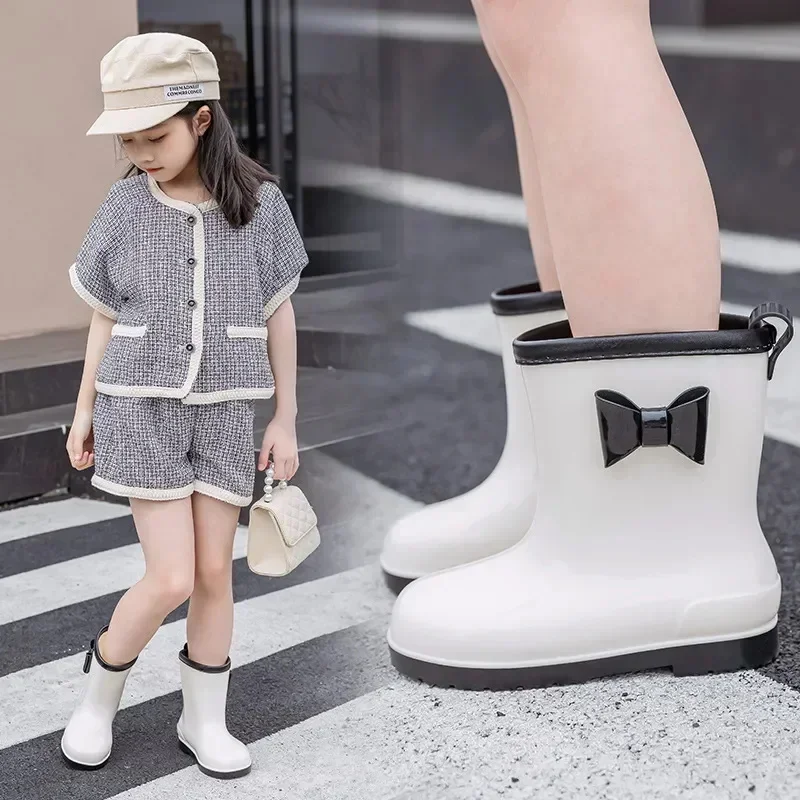 

Baby Girl Rain Shoe Anti-slippery Kid Shoe Baby Girl Plush Rain Boot Kid Lightweight Shoe Резиновые Сапоги Детские Bote De Agua