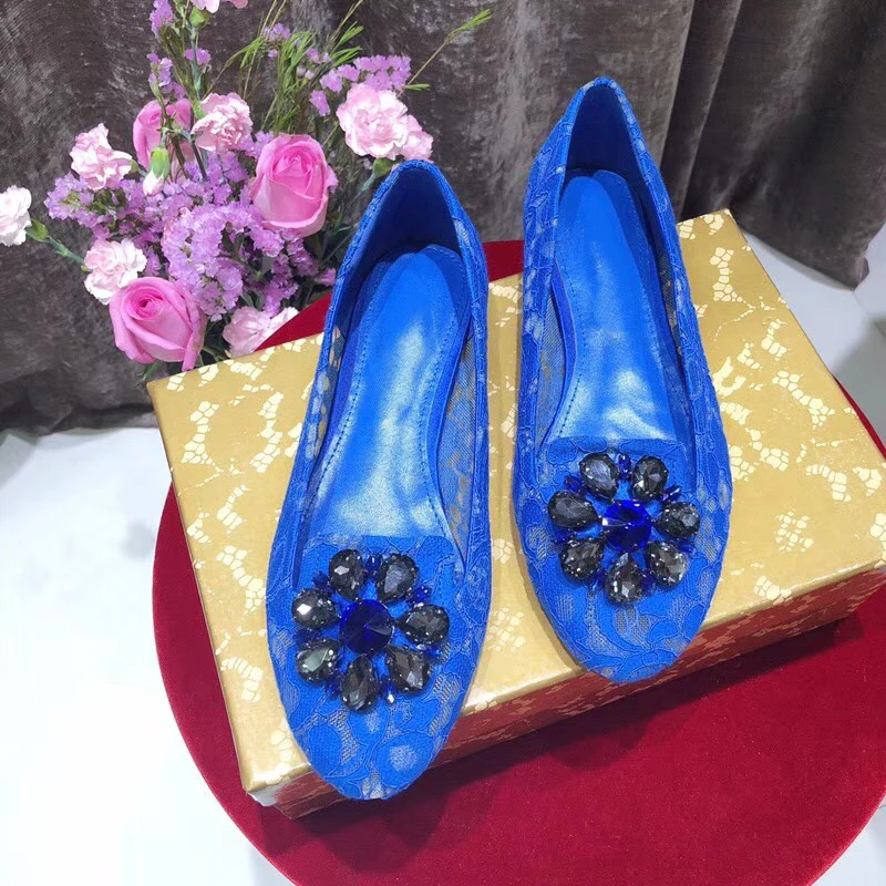 Fashion Casual Spring, Summer and Autumn New Lace Flat Shoes Women's Rhinestone Round Toe Flat Red Wedding Shoes