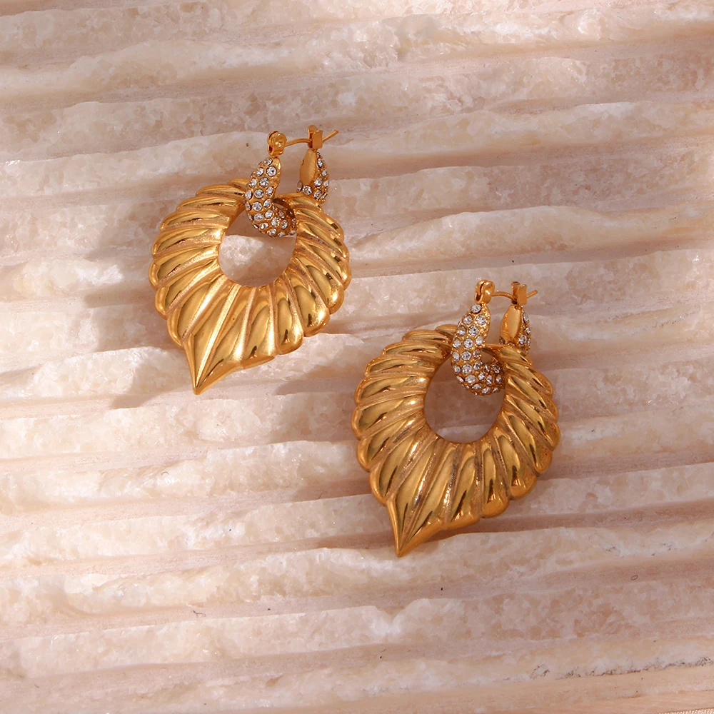 

2022 Autume&Winter Collection Chunky Texture Leaf Rhinestone Earrings For Women Stainless Steel Statement Party Gold Earrings