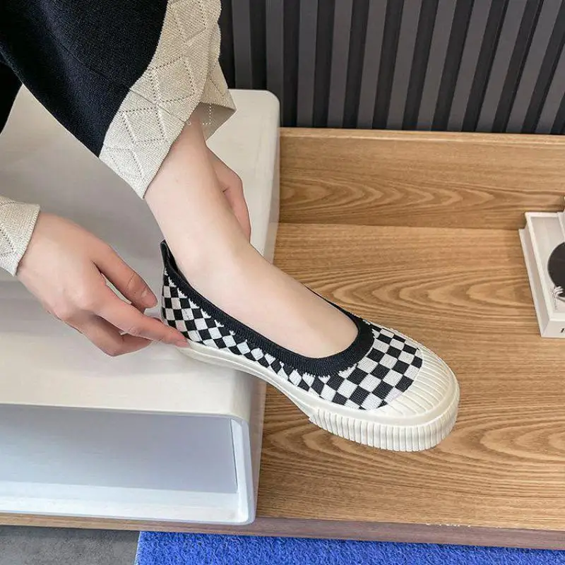 

2023 Fashion Slip On Mesh Loafers Breathable Stretch Ballet Shallow Flats Women Soft Bottom Pointed Toe Boat Shoes