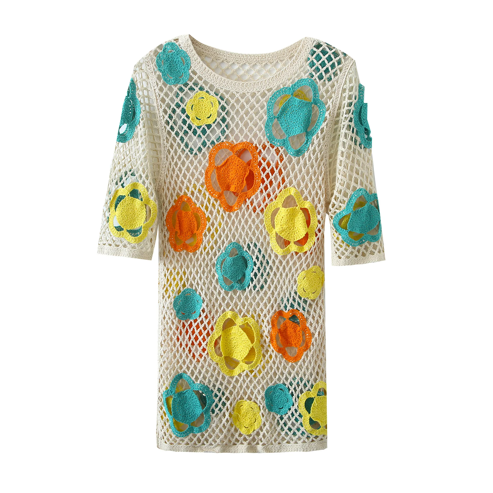 Женское короткое платье с коротким рукавом и вышивкой круглым вырезом