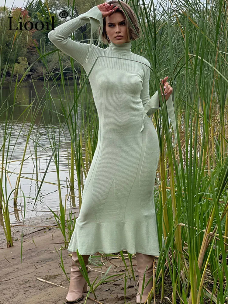 

Длинное трикотажное платье-свитер Liooil в рубчик с расклешенными рукавами и высоким воротником, новинка осенне-зимнего сезона 2023, Сексуальные облегающие платья-русалки