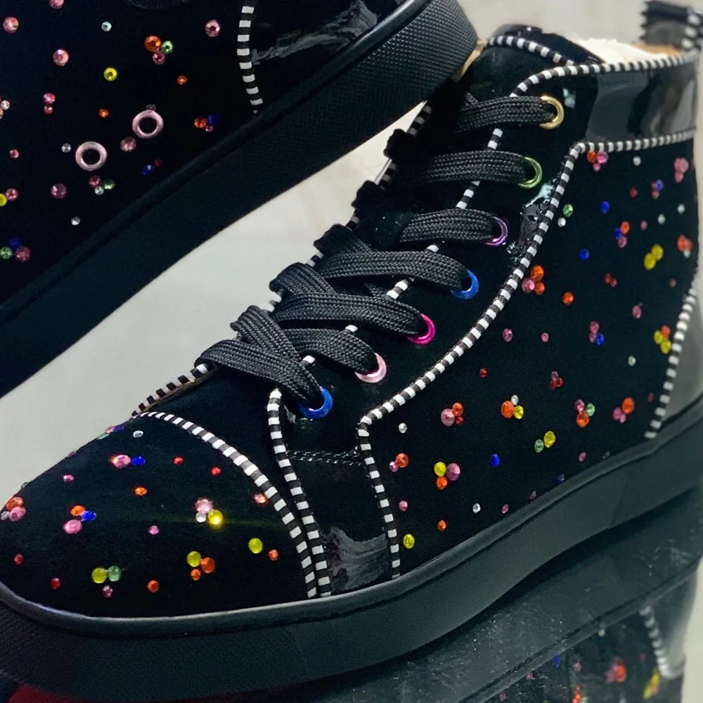 

Туфли мужские/женские из натуральной кожи, высокие, повседневные, лоферы, со стразами, красная подошва, кроссовки, свадебные, заостренные ши...