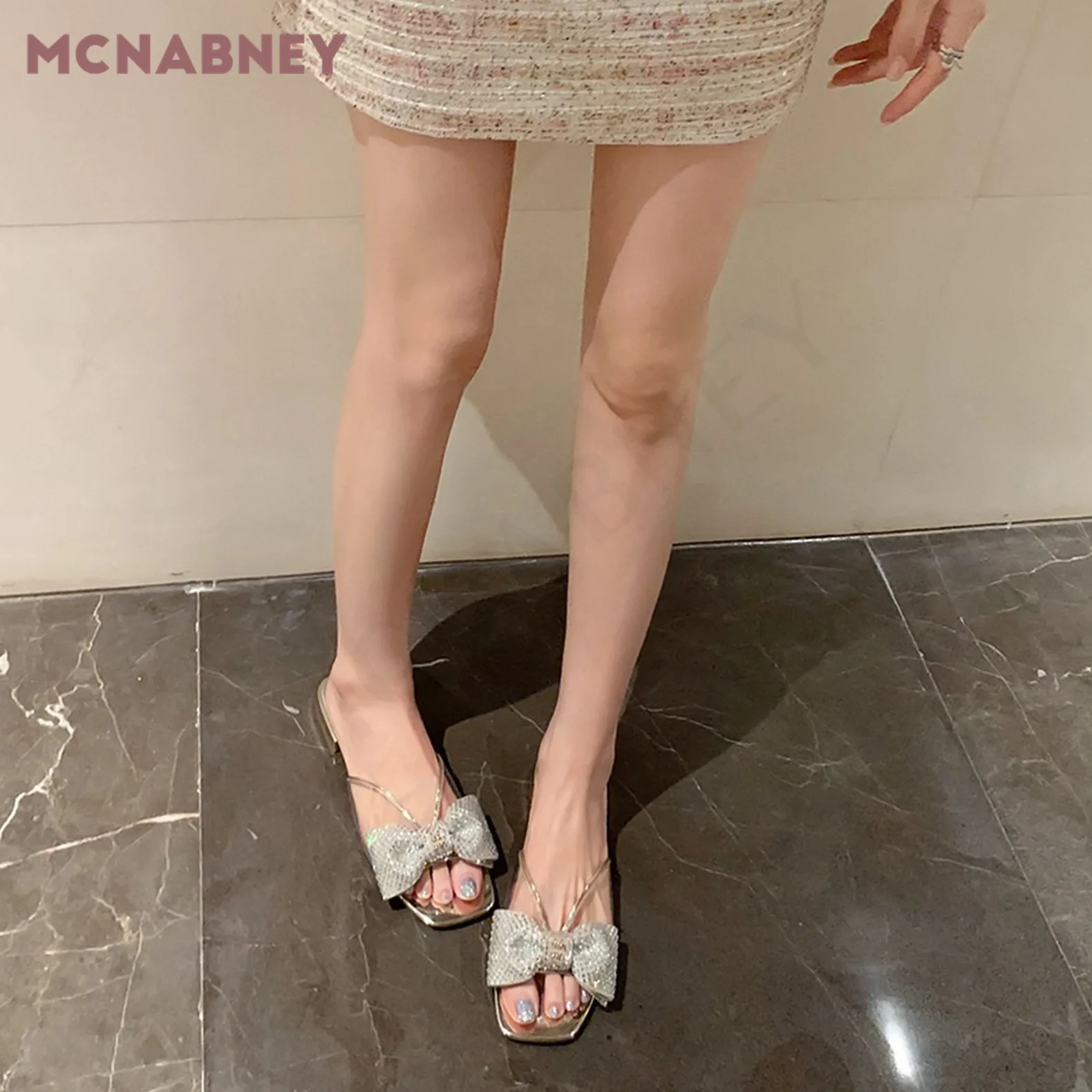 Rhinestone Bow Flat Slippers Summer New Open Toe Sandals Square Toe Transparent Temperament Flat Bottom Fashion Women's Sandals