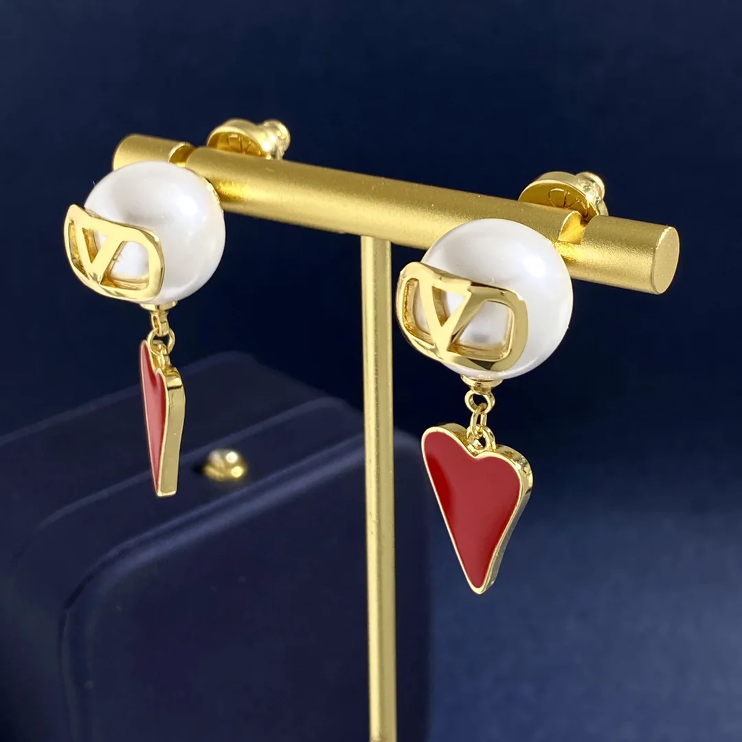 

V133 модные серьги-гвоздики, глянцевый логотип, наклейка, большой пузырь, жемчуг, подвесное масло, красное сердце, латунный материал, гальвани...