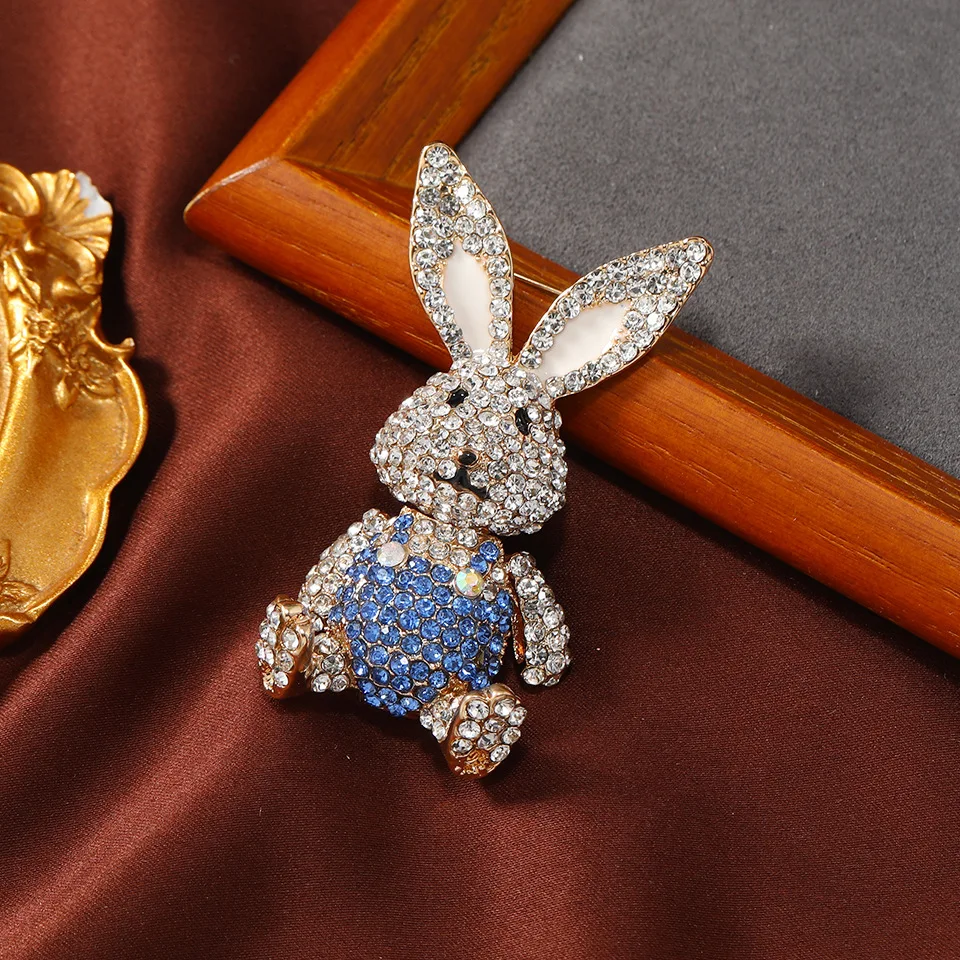 

New Exquisite Lovely Rhinestone Rabbit Brooches For Women Lovers Luxury Shiny Crystal Badges Boutique Animal Pin Buckle Gifts