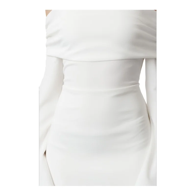 Trendyol TYZA Женские платья стандартного кроя с воротником-кармен однотонные