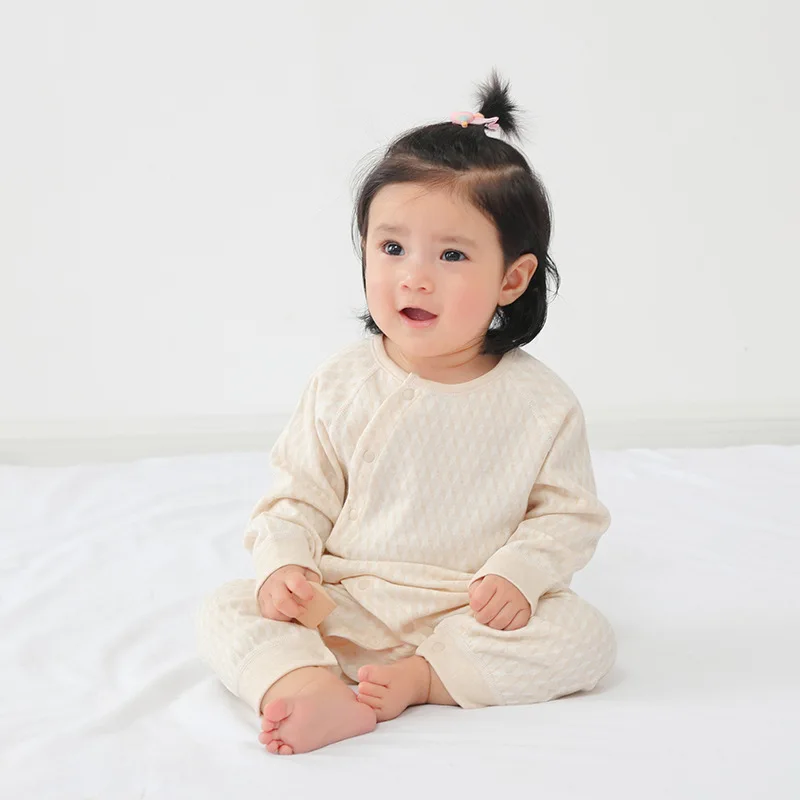 

Newborn Baby Romper Girl Boy Baby Open Crotch Romper Long Climbing Organic Colored Cotton Warm Jumpsuit Gown Spring 2022