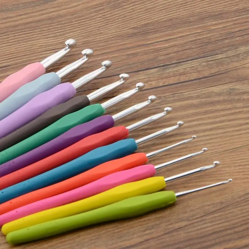Крючки для вязания 2-8 мм с резиновой ручкой эргономичная ручка рукоятка плетения