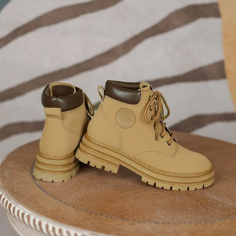 Женские ботинки в британском стиле на толстой подошве зима 2022 новые взрывные