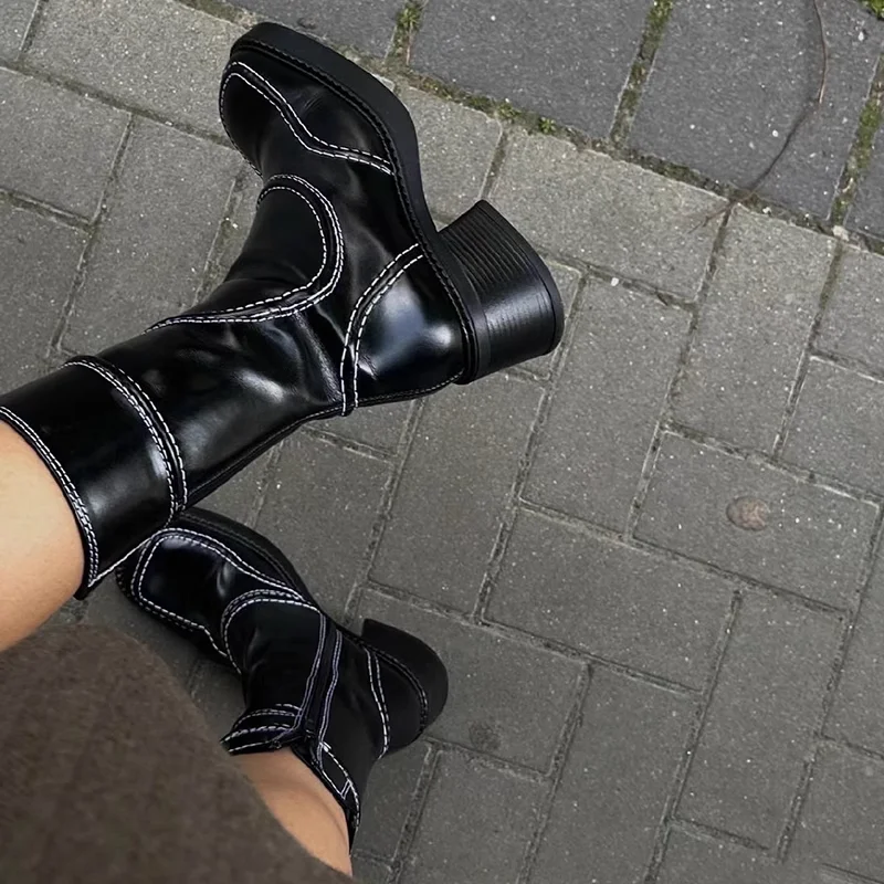 

Черные сапоги до середины икры в стиле ретро, ковбойские сапоги в стиле пэчворк, мотоциклетные сапоги на шитье и платформе, женская обувь на толстом квадратном каблуке