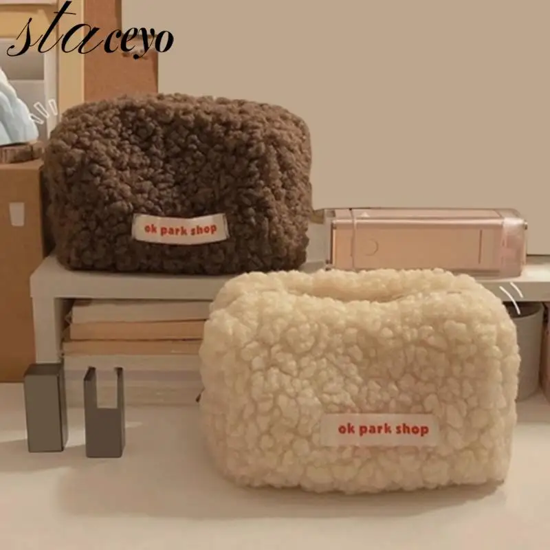 

Симпатичная косметичка из овечьей шерсти, плюшевая сумка для хранения, милая сумка для канцелярских принадлежностей, органайзер для ручек для макияжа, большая емкость, плюшевые сумки на молнии