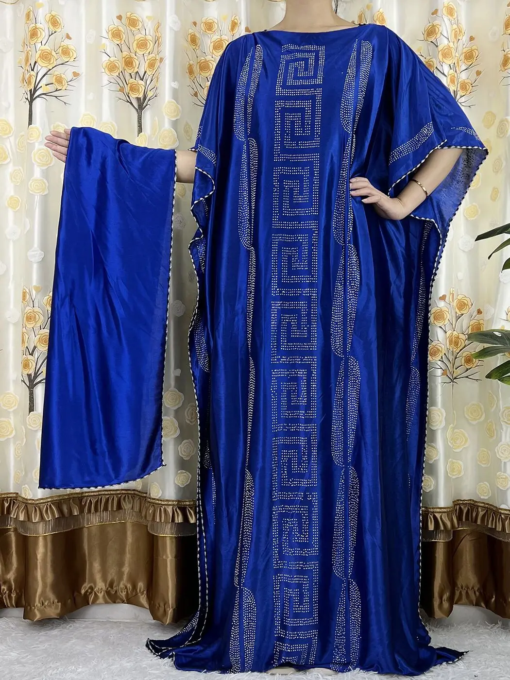 

Модный новый комплект шелковых платьев Abaya, Африканский Дубай, турецкое платье с шарфом, высококачественная ткань с вышивкой камнями, Длинн...