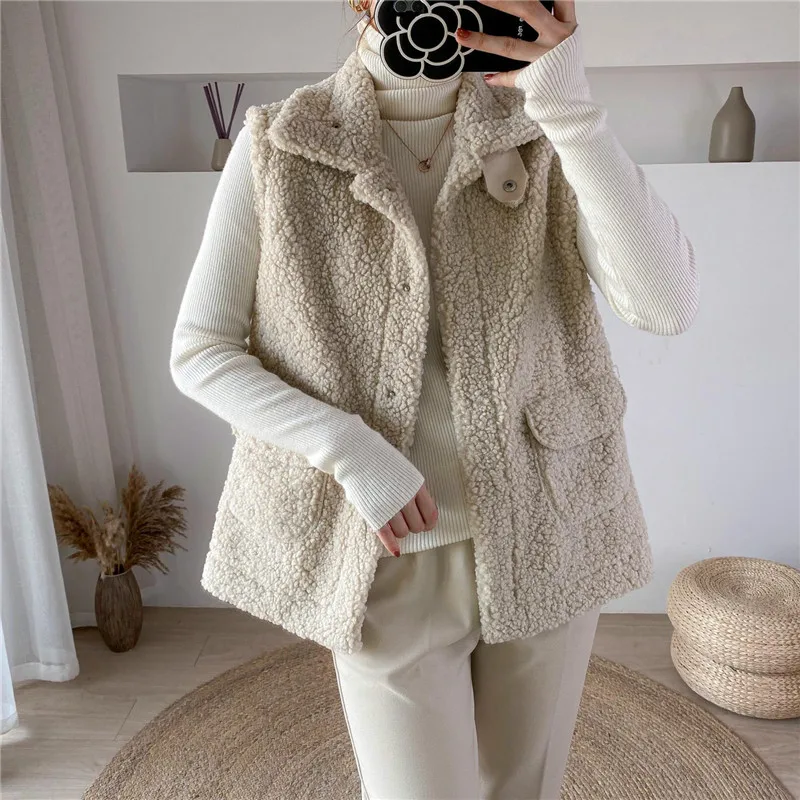 

2022 Winter Vest Jackets Lamb Wool Thicken Warm Waistcoat Women Turn Down Collar Hidden Button Pockets Outwear Sleeveless Coat