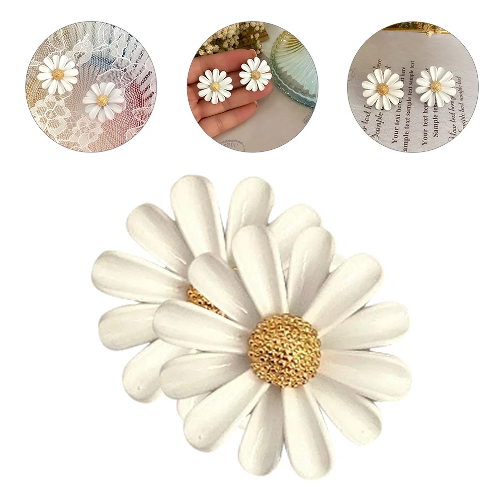 

1 Pair Daisy Studs Personality Flower Stud Earring Statement Jewelry Gift