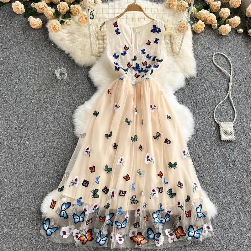 2022 Summer Women's Lace Stitching Mesh Heavy-duty Embroidery Flower Butterfly V-neck Waist-length Dress