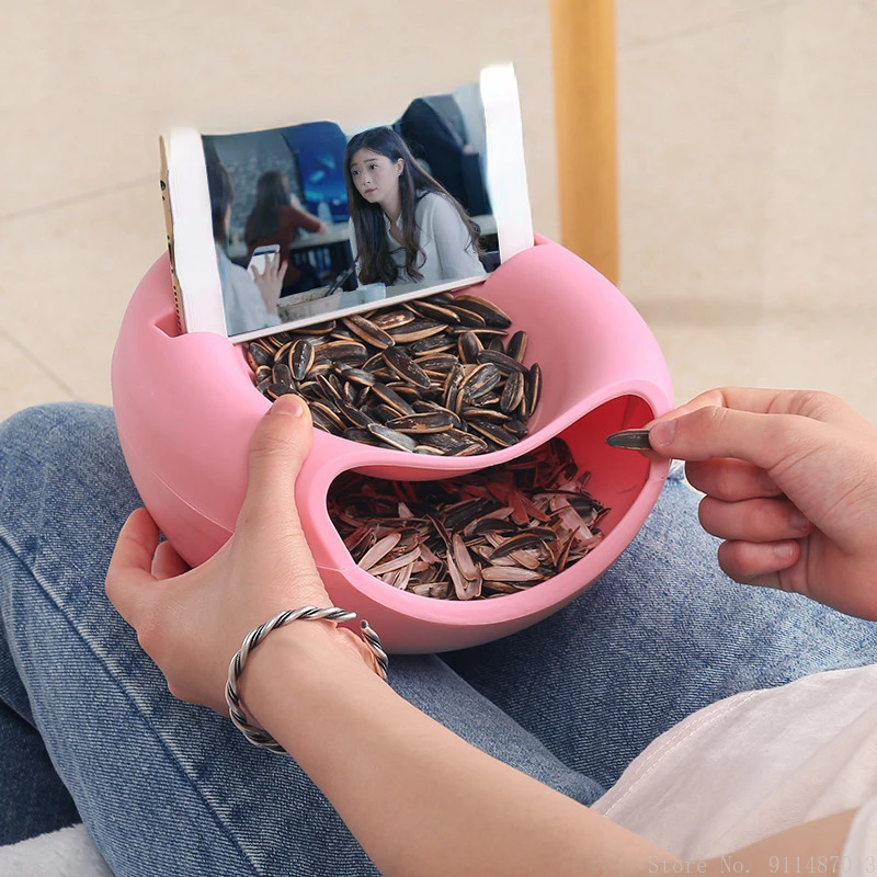 

Creative and practical home life daily necessities storage mobile phone rack can chase drama snacks storage ornaments