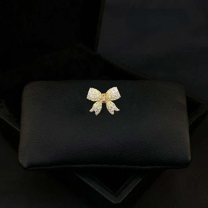 

Cute Small Bowknot Brooch for Women Suit Mini Exquisite Collar Pins Fixed Clothing Anti-Exposure Accessories Rhinestone Jewelry