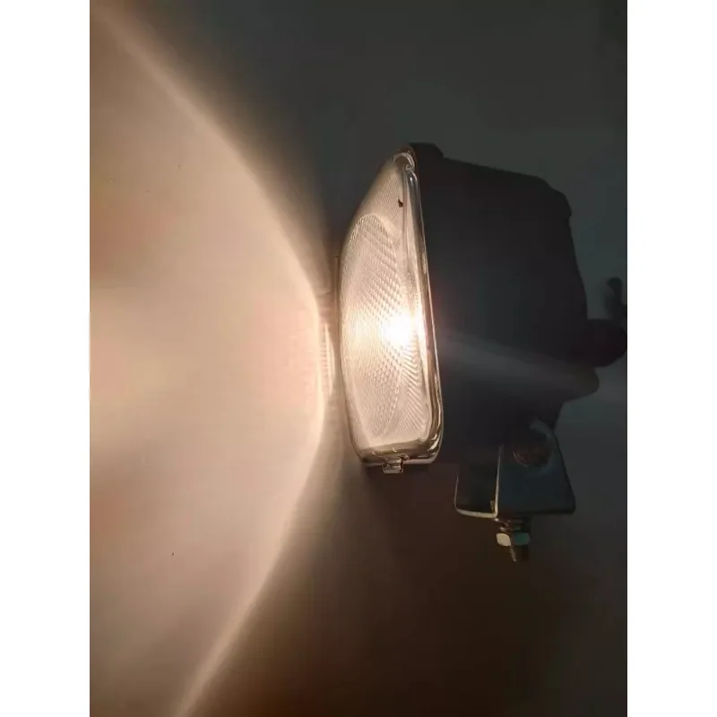 Фото Фара для экскаватора Sany SY55C-9-10, 60C, 75C, 85C, 95C (рабочий свет на стреле) №2