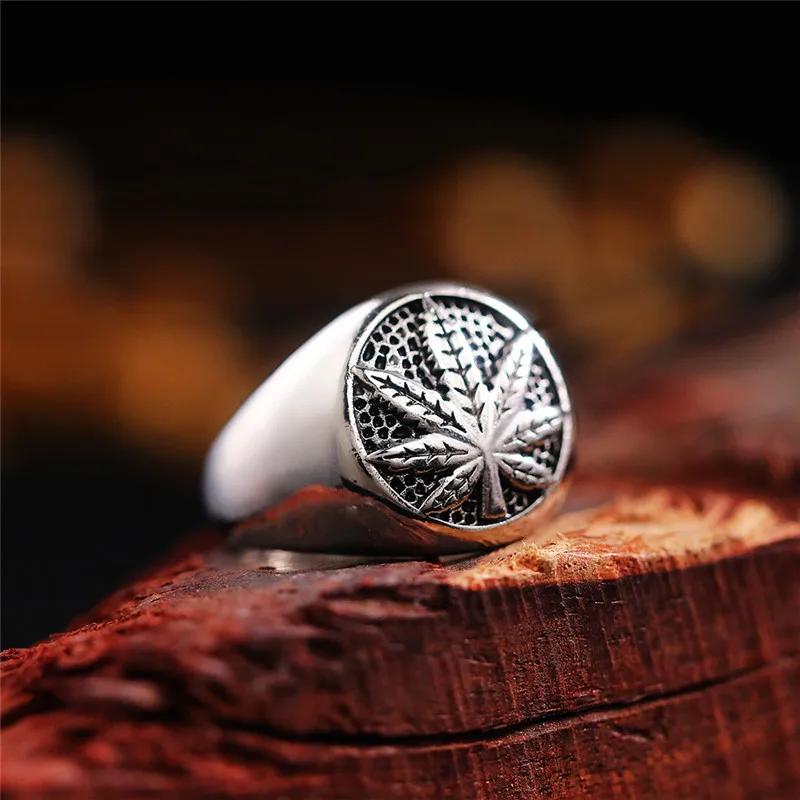 

Round Design Men's Ring, Vintage Maple Leaf, Hemp Leaf Ring, Personality Street Men's Jewelry