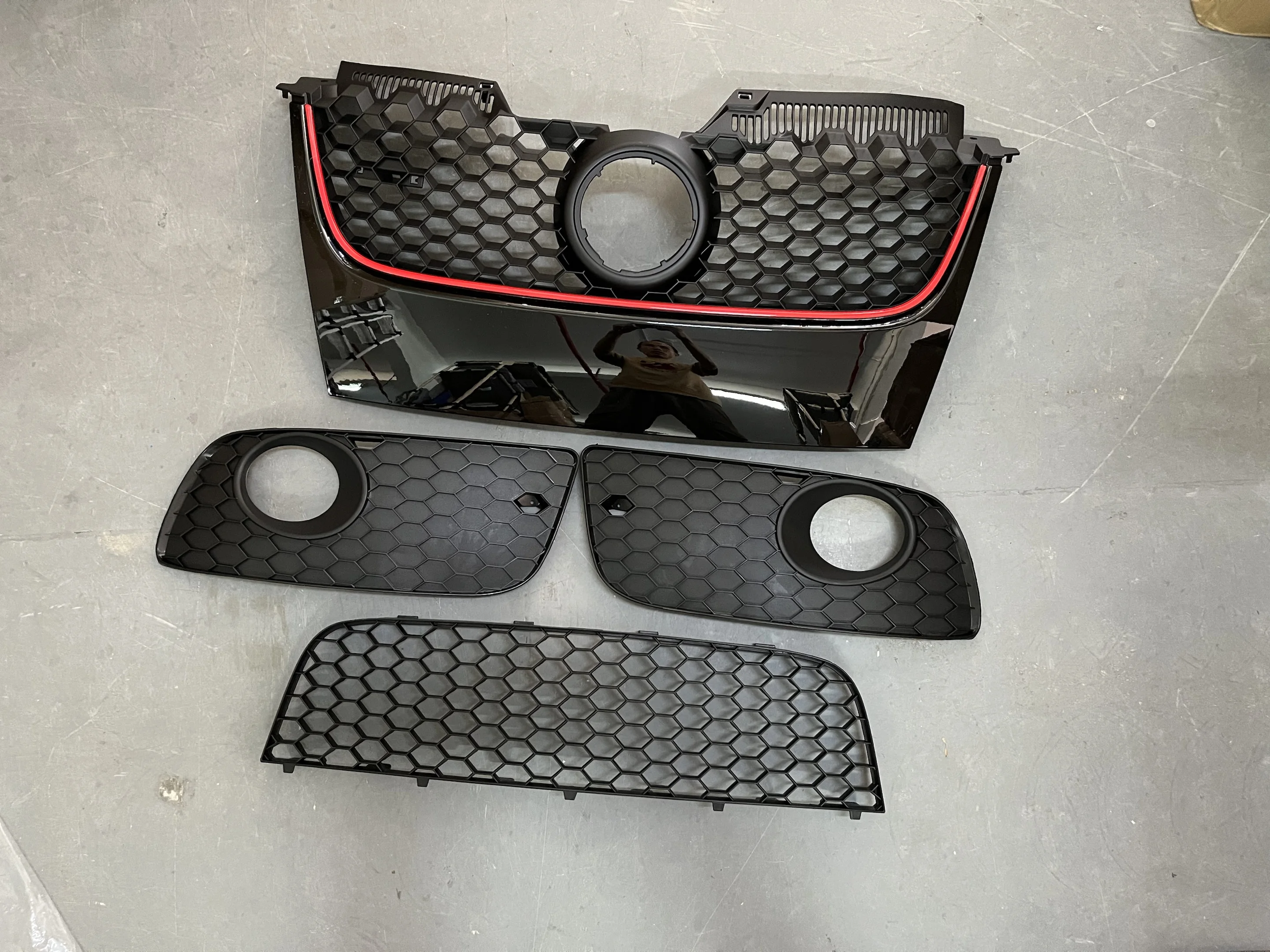 

Сетчатая решетка с ячейками под передний бампер, 4 шт., для Volkswagen VW Golf MK5 Jetta GLI GTI 2006 2007 2008 2009