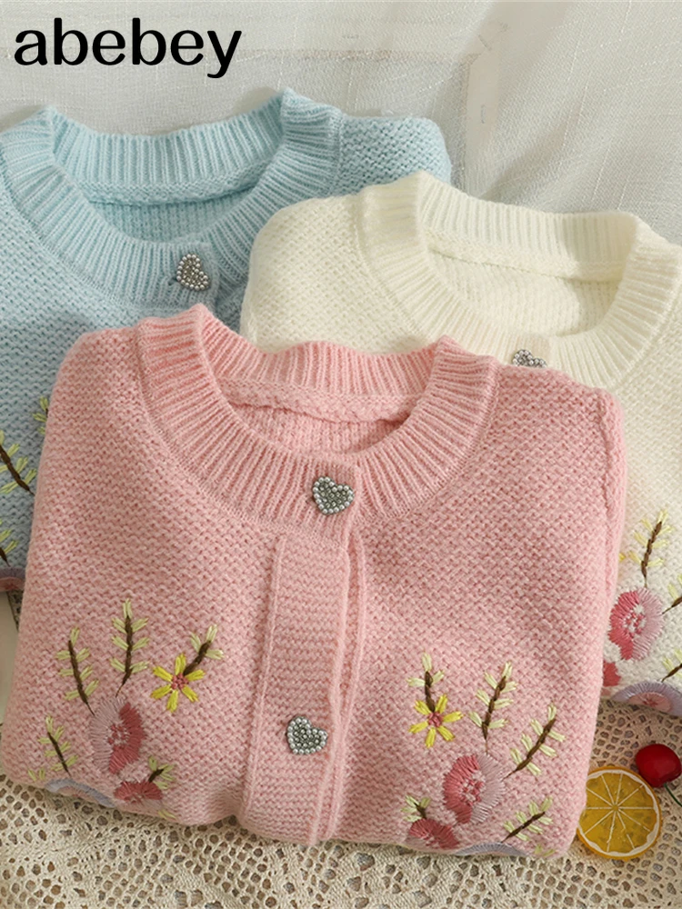 

2022 New Floral Embroidery Knit Cardigan Female Spring Autumn O Neck Women's Sweater Cardigan Chic Buttons Knitwear Pull