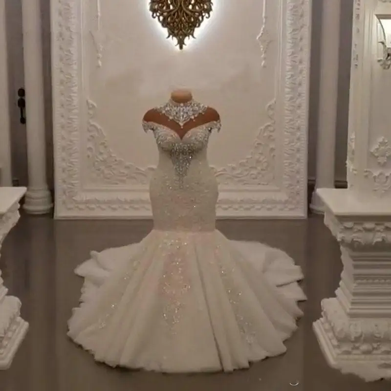

Fashion Lace Appliques Beaded Veatido De Noiva Bridal Gowns Sweep Train Crystals High Neck Sleeveless Mermaid Wedding Dresses