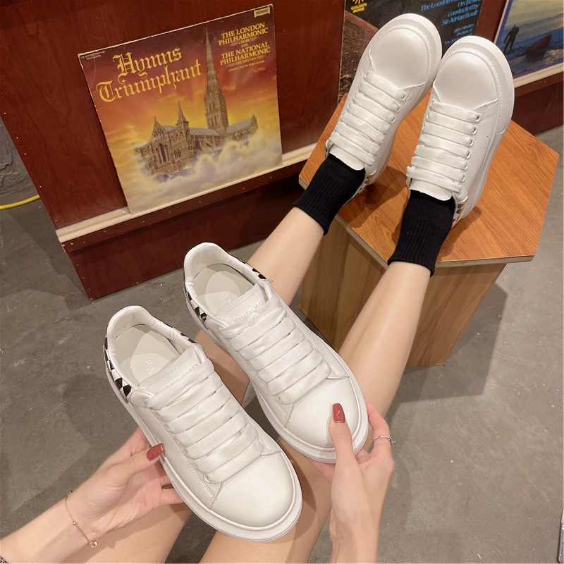 

Women's Shoes Platform Autumn Round Toe Modis Casual Female Sneakers Wedge Basket 2022 Clogs Fall Cross Cute Summer Small New