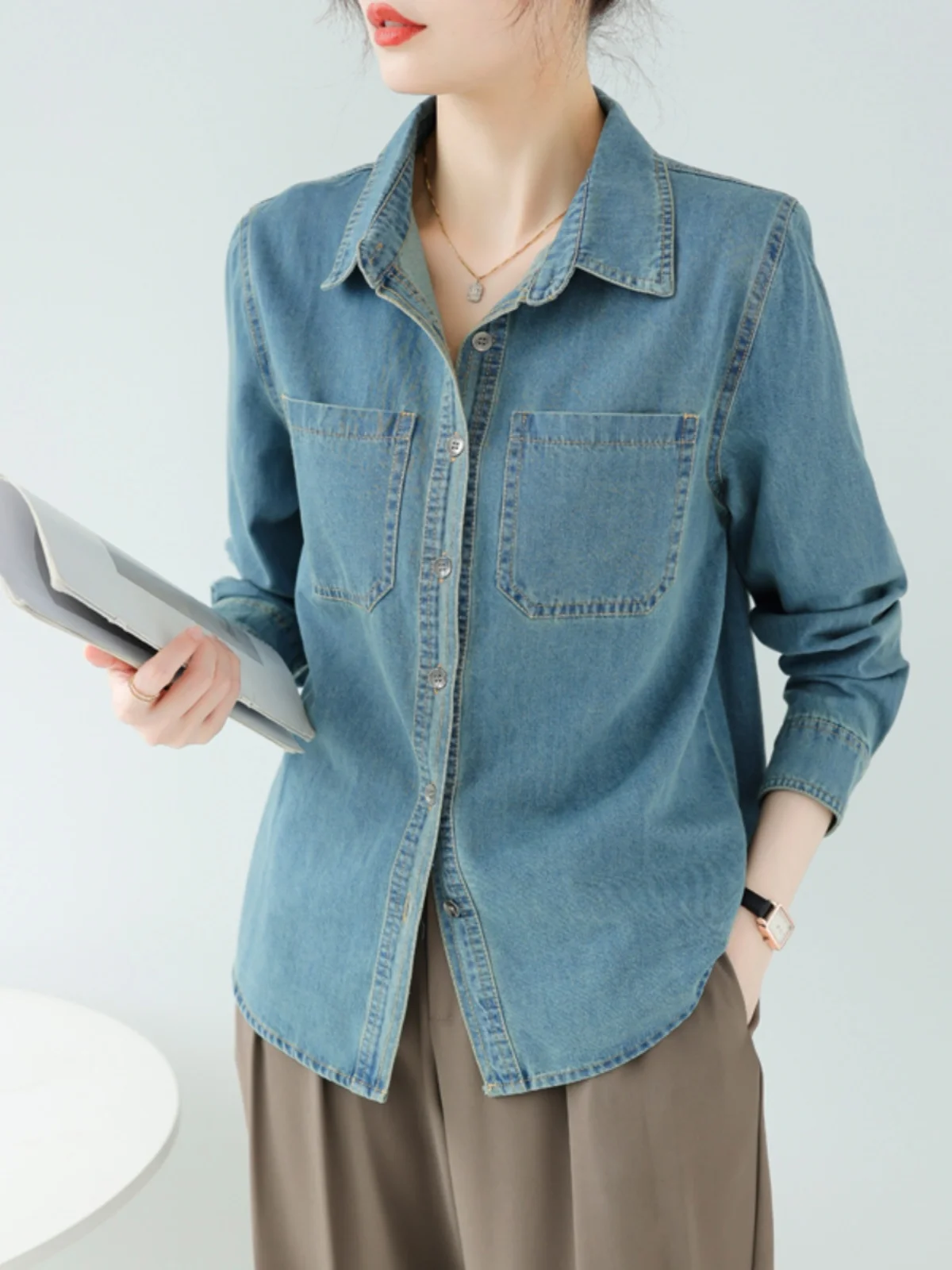 Мягкие джинсовые рубашки с потертыми плечами в стиле ретро женские осенне-зимние