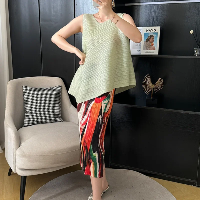 Модный женский комплект из 2 предметов со складками блузка без рукавов с