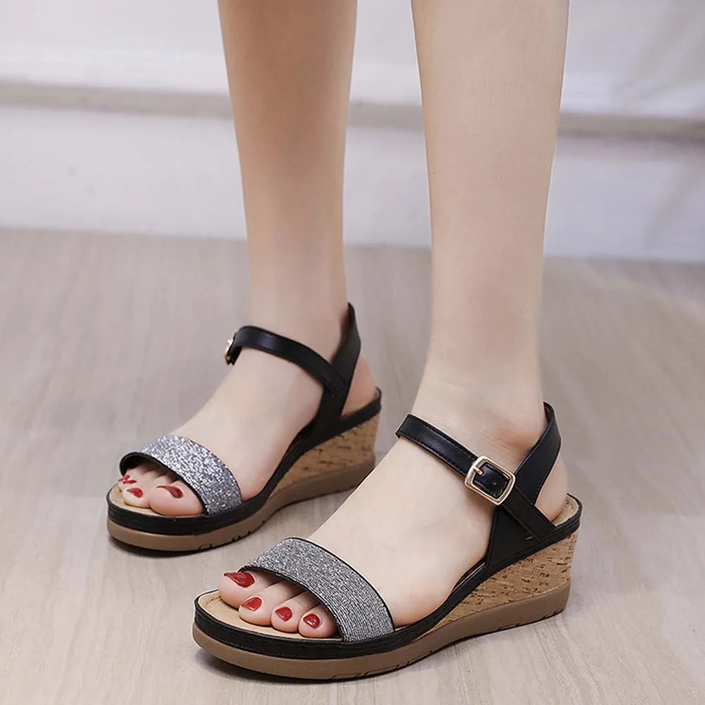 

2023 Summer Thick Sole Sandal Wear-Resistance Non-Slip Beach Shoes For Daily Wear Slope Heeled Oversized Comfortable Sandals