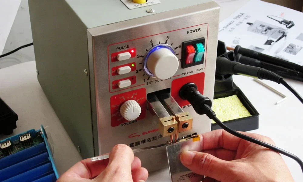 1 шт. 5 кВт S709A мощный аппарат для точечной сварки паяльная станция с аккумулятором