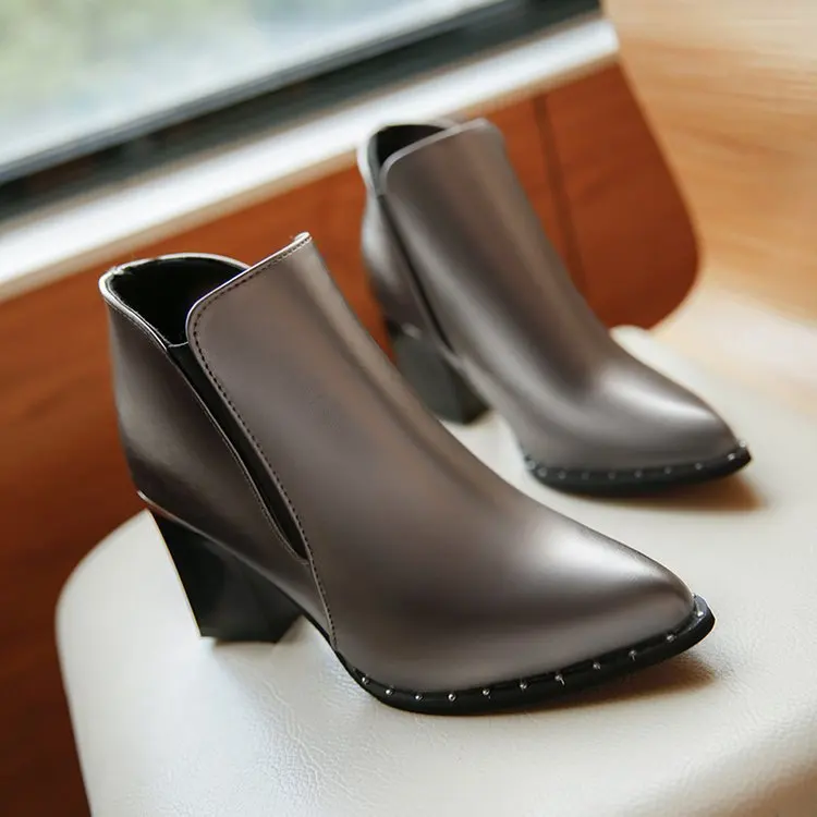 

Style contracted Tide Girl Boots Woman British Style Rivet Boots Boots Autumn Winter Pop High-heeled Shoes Nice
