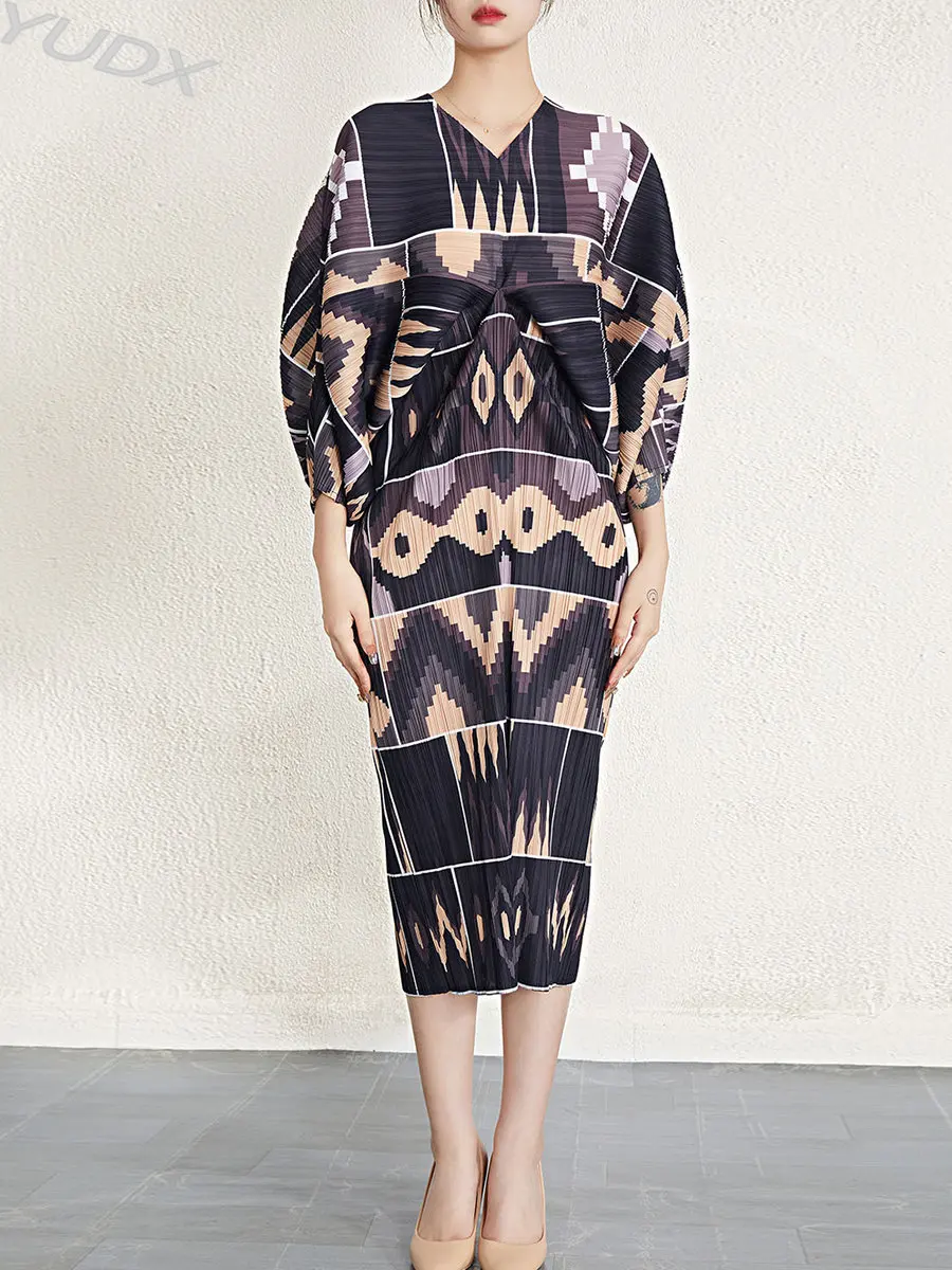 YUDX Miyake Pleated Vintage Printed Batwing Sleeve Dress 2023 Spring Summer French Fashion Women's Loose Plus Size Long Dress