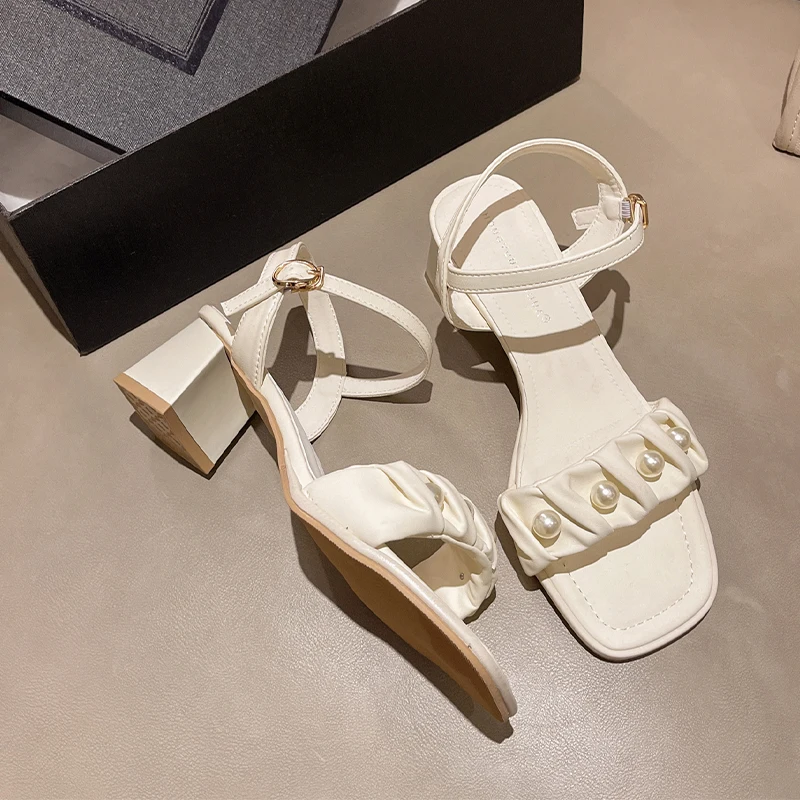 

Женские босоножки на высоком каблуке, туфли-лодочки с жемчугом и открытым носком, массивные, классические, лето 2023