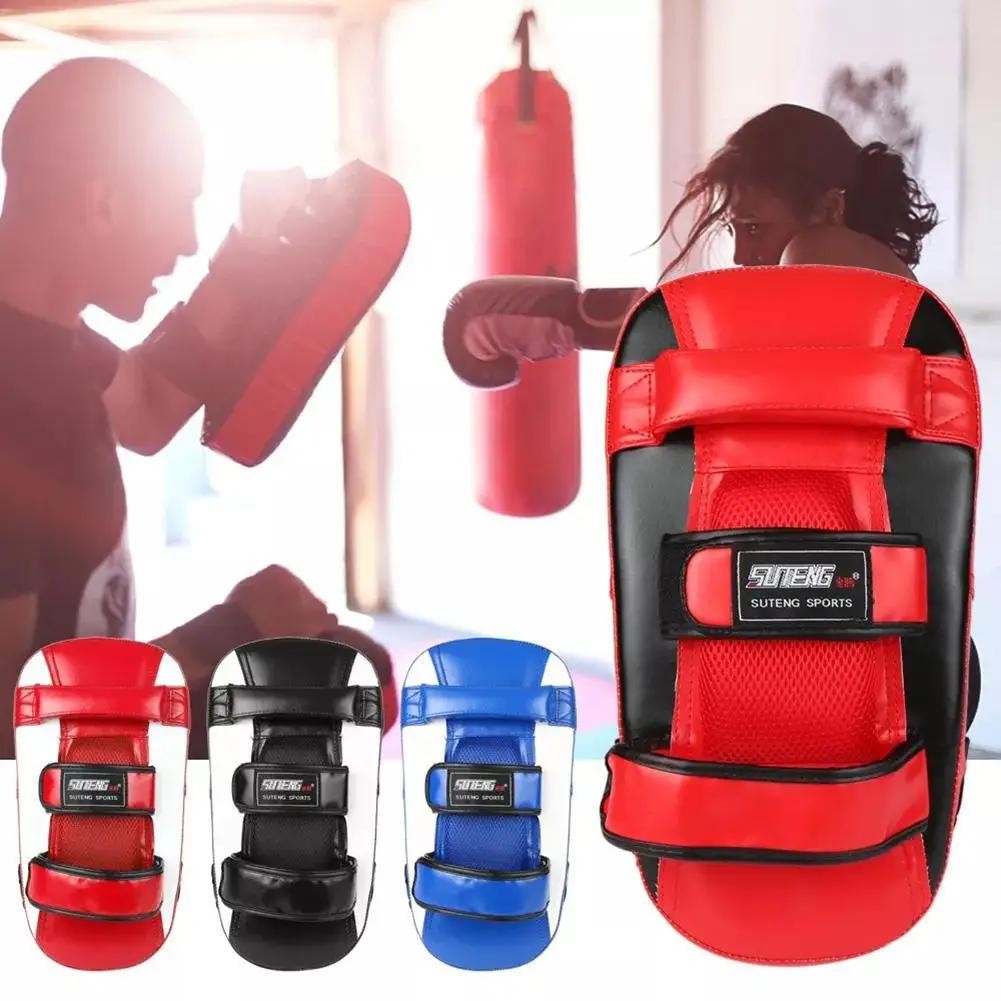 

1PCS Boxing Muay Thai Square Punching Pad Curved Strike Shield Boxing Training Mitt Punching Pad Boxing Practice Equipment
