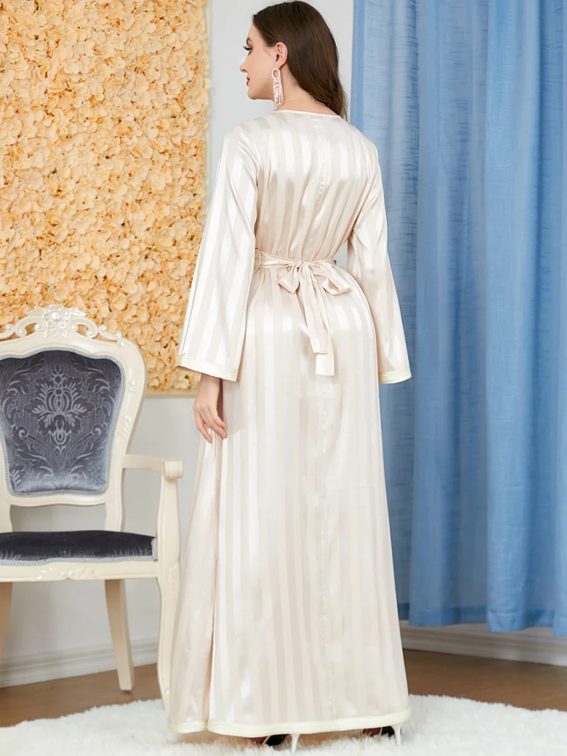 Elegant Long Dresses V-Neck Stripe Lace Tape Belted Kaftan Abayas For Women Dubai Split Hem Party Robe Muslim Ramadan