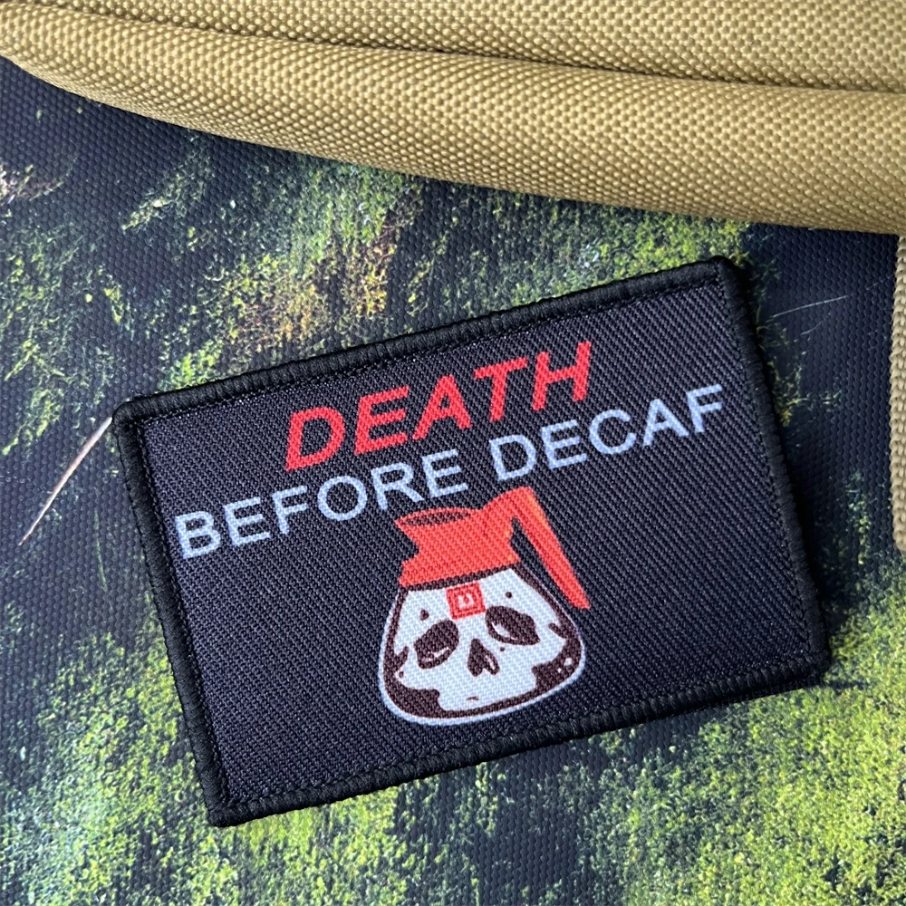 Наклейки с надписью DEATH BEFORE DECAF
