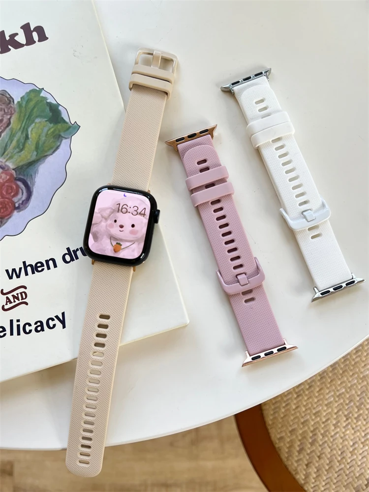 

New Color Rubber Band For Apple Watch Series 7 6 5 4 3 2 SE 1 Soft Silicone Watchband Strap For iWatch 41 45 38 42 40 44 MM