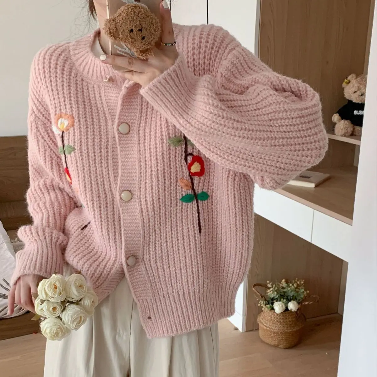 Рисунок 3 - Вязаный кардиган из грубой пряжи