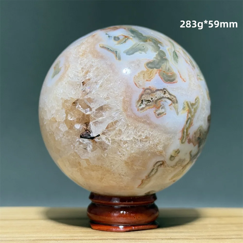 

Натуральный агатовый шар красный