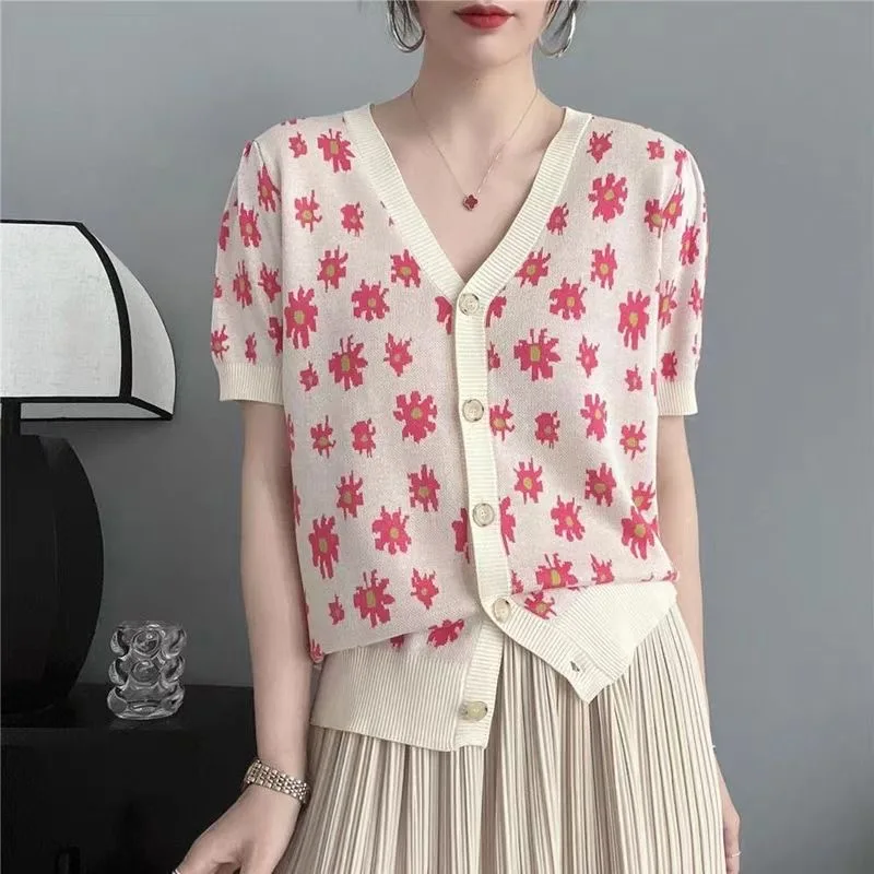 

Knitted Cardigan Woman T Shirt Sweet Floral V Neck Button Top Short Sleeve T Shirt Women Camisetas 2023 Summer Womens Clothing
