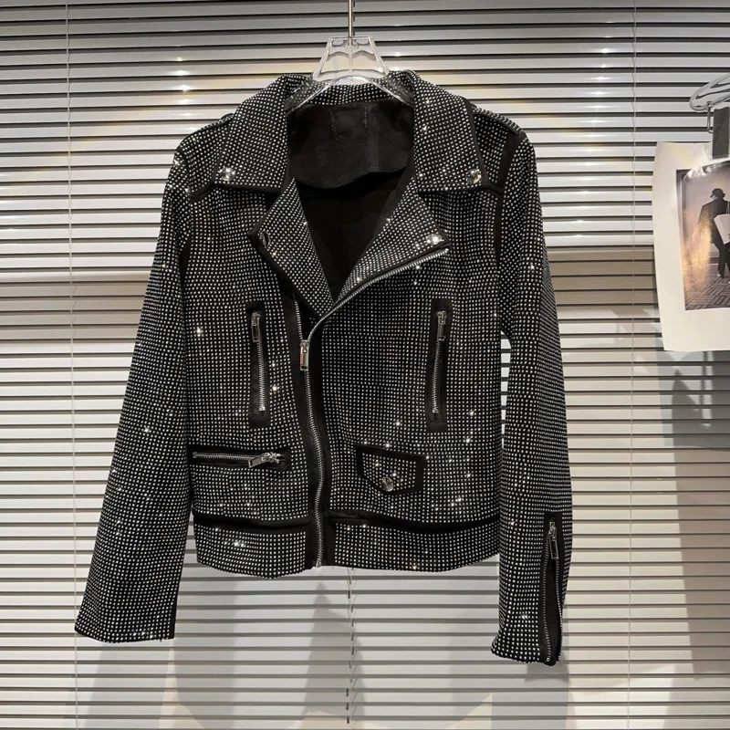 

BORVEMAYS 2023 Autumn Coat New Women Diamonds Banquet Personality Lapel Long Sleeve Zipper Loose Locomotive Style Jacket WZ5094
