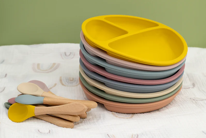 Безопасная силиконовая обеденная тарелка для малышей однотонная Милая