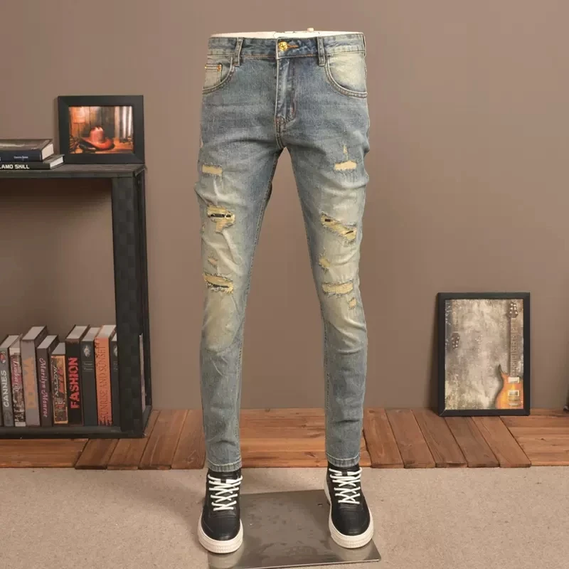 Джинсы мужские зауженные рваные